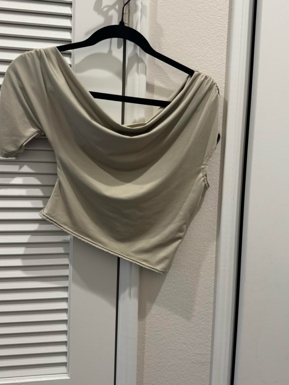 PrettyLittleThing Draped One-Shoulder Camisole in Light Beige